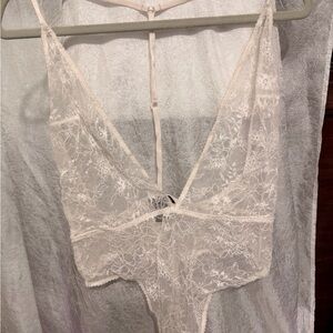 Victoria's Secret Lace Chemise in Cream